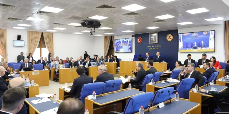 Ankara’da Önemli Gündem: Vergi Reformu Teklifi İçin Komisyon Görüşmeleri Başladı