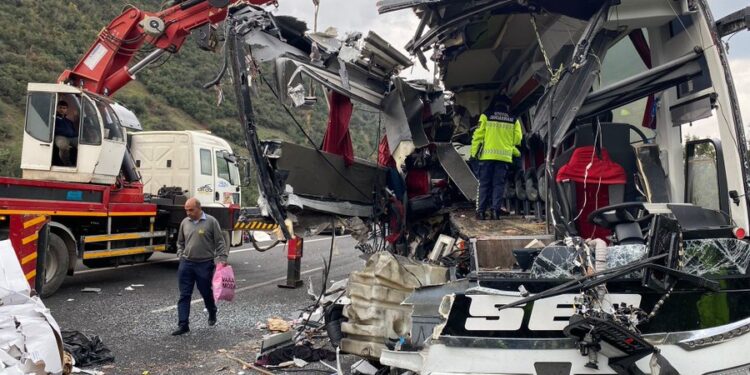 Osmaniye Otobüs Kazası: Hız, Yorgunluk ve İnsan Faktörü İhmali